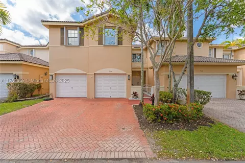 5524 NW 112th Pl, Doral, FL 33178