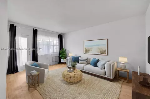 330 74th St #8, Miami Beach, FL 33141