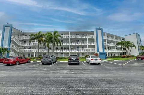 2069 Exeter #D, Boca Raton, FL 33434
