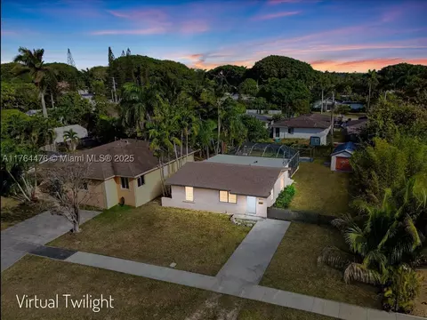 841 NE 13th St, Homestead, FL 33030