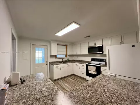 Kitchen - 2985 Hilltop Rd A, Saint Augustine, FL 32086 photo 1 of 2