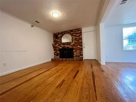 Living - 2985 Hilltop Rd A, Saint Augustine, FL 32086 photo 3 of 5