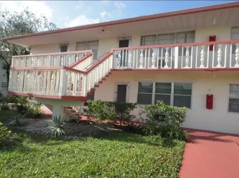 130 Camden #F, West Palm Beach, FL 33417