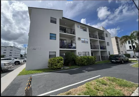 142 SW 18th Ave #25, Miami, FL 33135