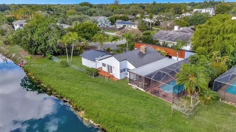 7741 SW 170th St, Palmetto Bay, FL 33157