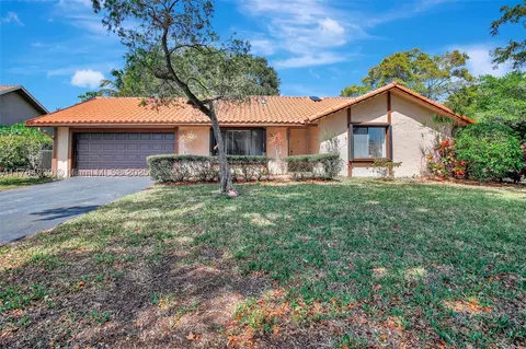 1681 NW 93rd Ave, Plantation, FL 33322