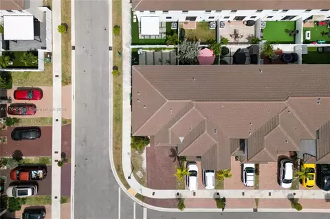 Undisclosed, Hialeah, FL 33018 photo 6