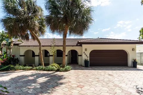 8480 Dundee Ter, Miami Lakes, FL 33016 photo 1