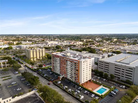 4675 W 18th Ct #401, Hialeah, FL 33012