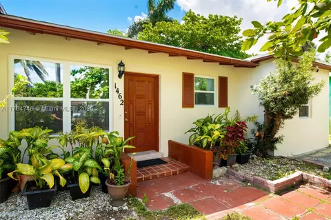 1462 NE 118th St, Miami, FL 33161