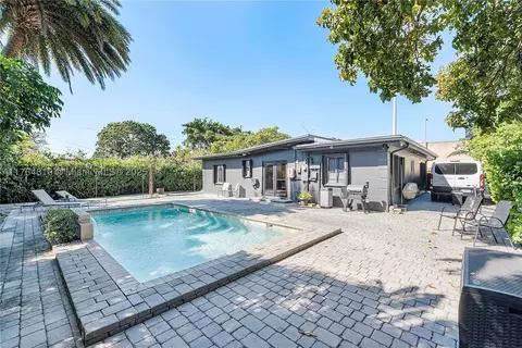 13755 NW 6th Ave, North Miami, FL 33168