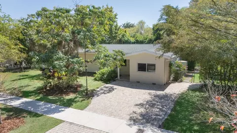 7350 SW 96th St, Pinecrest, FL 33156