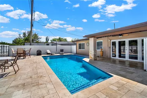 1725 SW 70th Ave, Miami, FL 33155