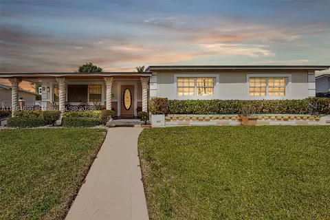 1335 NW 188th St, Miami Gardens, FL 33169
