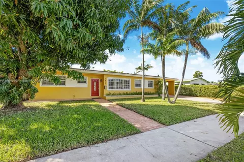 1820 NW 190th Ter, Miami Gardens, FL 33056