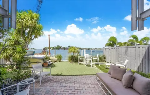 405 N Hibiscus Dr #110, Miami Beach, FL 33139