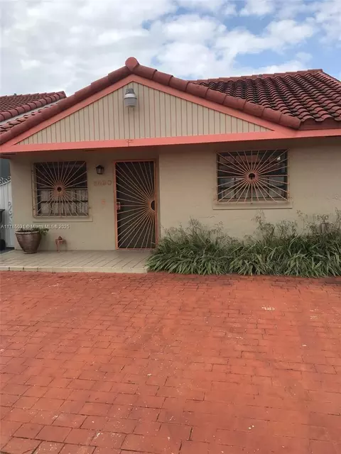5490 W 27th Ct, Hialeah, FL 33016 photo 3