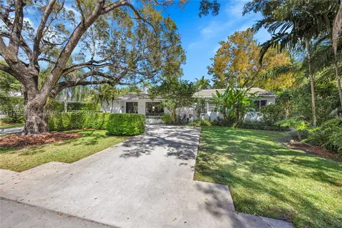 1207 Aduana Ave, Coral Gables, FL 33146