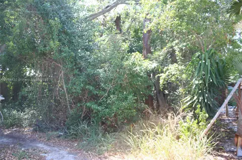 815 Madrid Rd, Key Largo, FL 33037