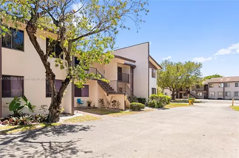 174 W Laurel Dr #1104, Margate, FL 33063