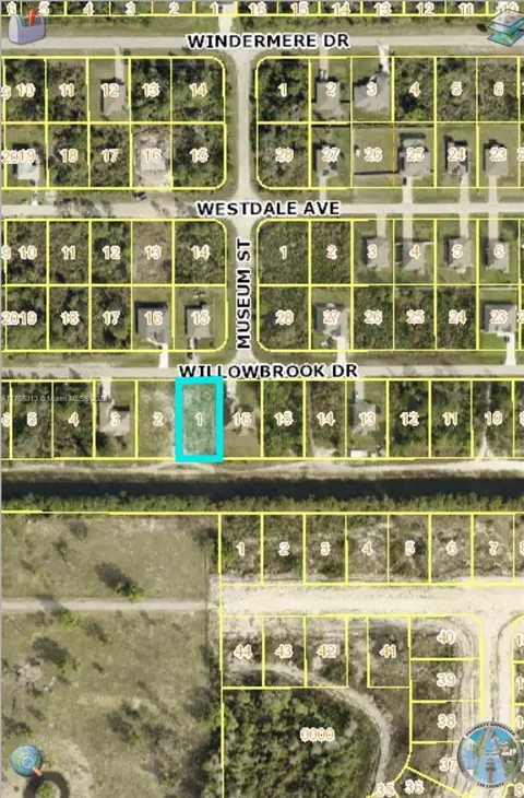 505 Willowbrook Dr, Lehigh Acres, FL 33972