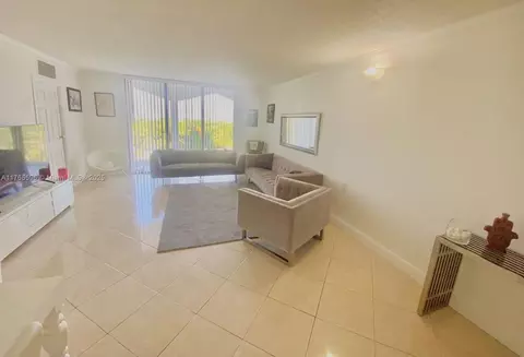 9801 Collins Ave #8M, Bal Harbour, FL 33154