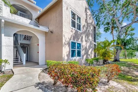 2307 N Congress Ave #28, Boynton Beach, FL 33426