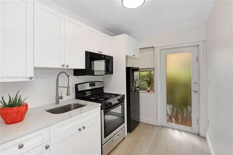 6831 Abbott Ave #3, Miami Beach, FL 33141