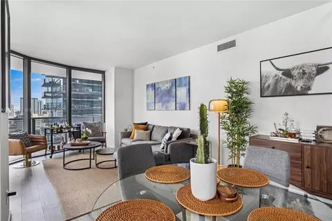 801 S Miami Ave #1609, Miami, FL 33130