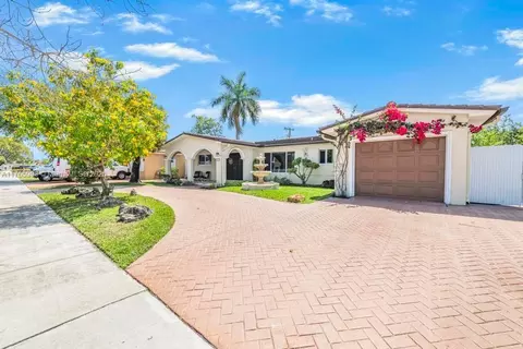 1670 W 80th St, Hialeah, FL 33014 photo 1