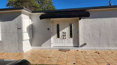 15301 Garfield Dr, Homestead, FL 33033
