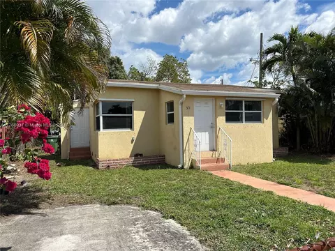 375 E 15th St, Hialeah, FL 33010 photo 1