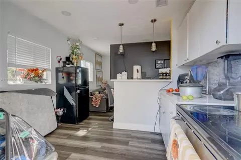 2862 NW 4th St, Pompano Beach, FL 33069 photo 9