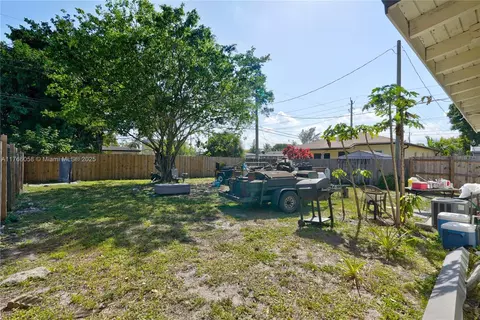 2862 NW 4th St, Pompano Beach, FL 33069 photo 18