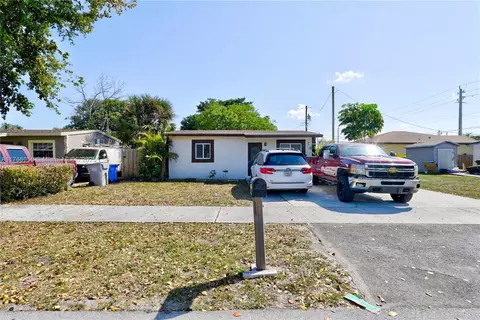2862 NW 4th St, Pompano Beach, FL 33069