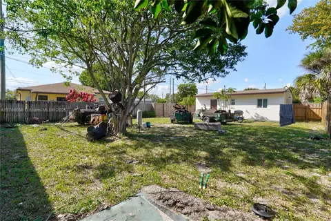 2862 NW 4th St, Pompano Beach, FL 33069 photo 17