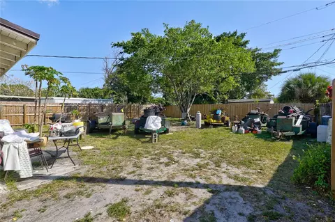 2862 NW 4th St, Pompano Beach, FL 33069 photo 15