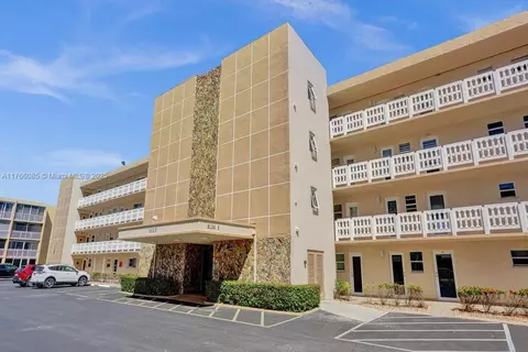 1025 SE 2nd Ave #205, Dania Beach, FL 33004