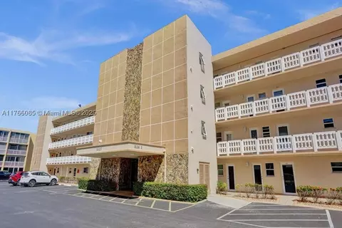 1025 SE 2nd Ave #205, Dania Beach, FL 33004