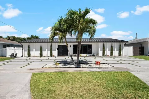 1945 NE 208th Ter, Miami, FL 33179