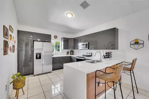 3229 NE 11th Dr #3229, Homestead, FL 33033