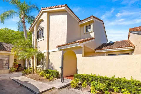 6538 NW 170th Ln #0, Hialeah, FL 33015