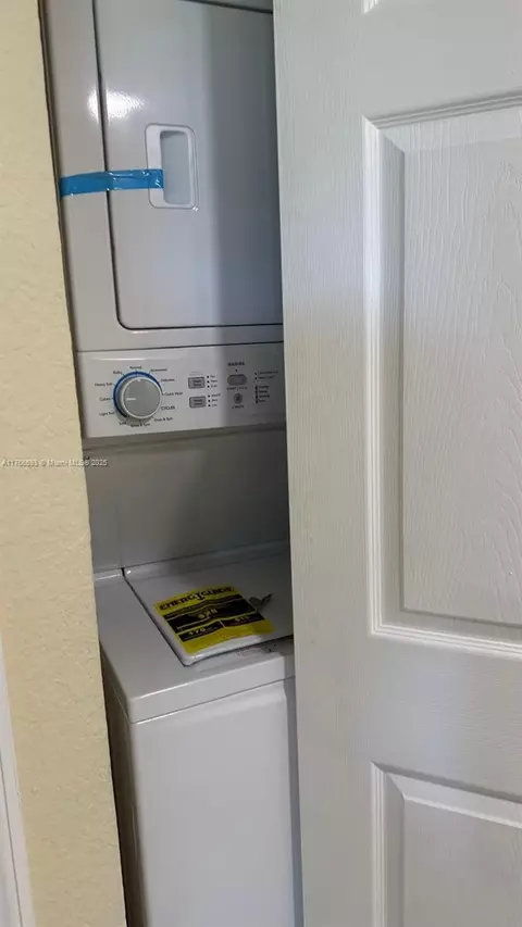 Undisclosed, Hialeah, FL 33014 photo 6