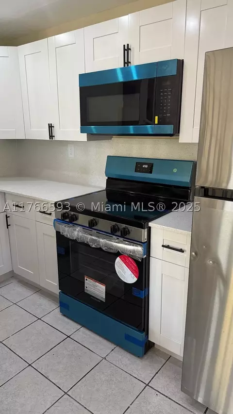 Undisclosed, Hialeah, FL 33014