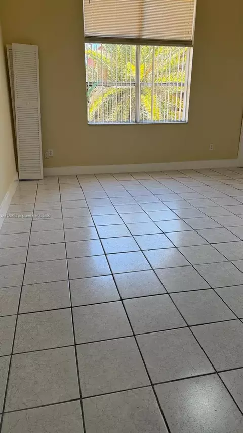 Undisclosed, Hialeah, FL 33014 photo 14