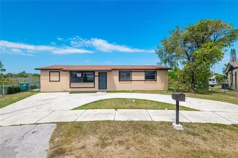 22504 SW 114th Pl, Miami, FL 33170