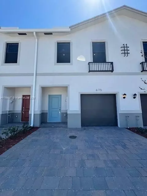 675 NW 6th Ter, Florida City, FL 33034