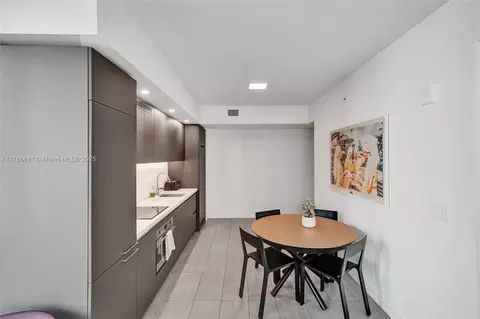 Dining - 227 NE 2nd St #1809, Miami, FL 33132 photo 1 of 3
