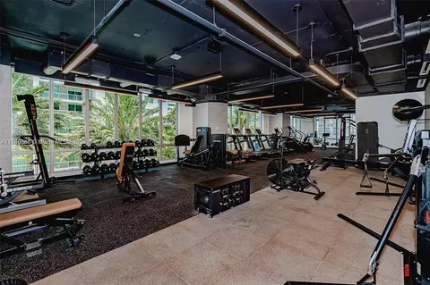 Other - 227 NE 2nd St #1809, Miami, FL 33132 photo 10 of 11