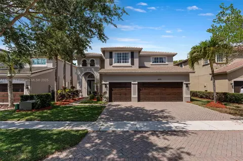 4075 Cascade Ter, Weston, FL 33332